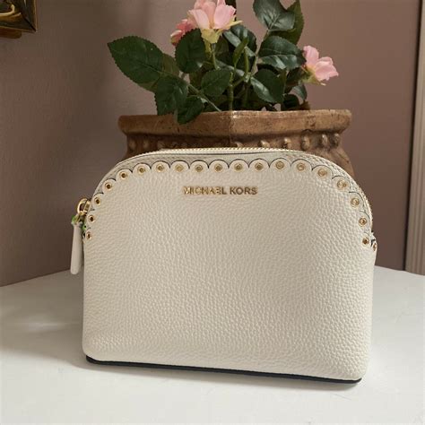 michael kors toiletry bag